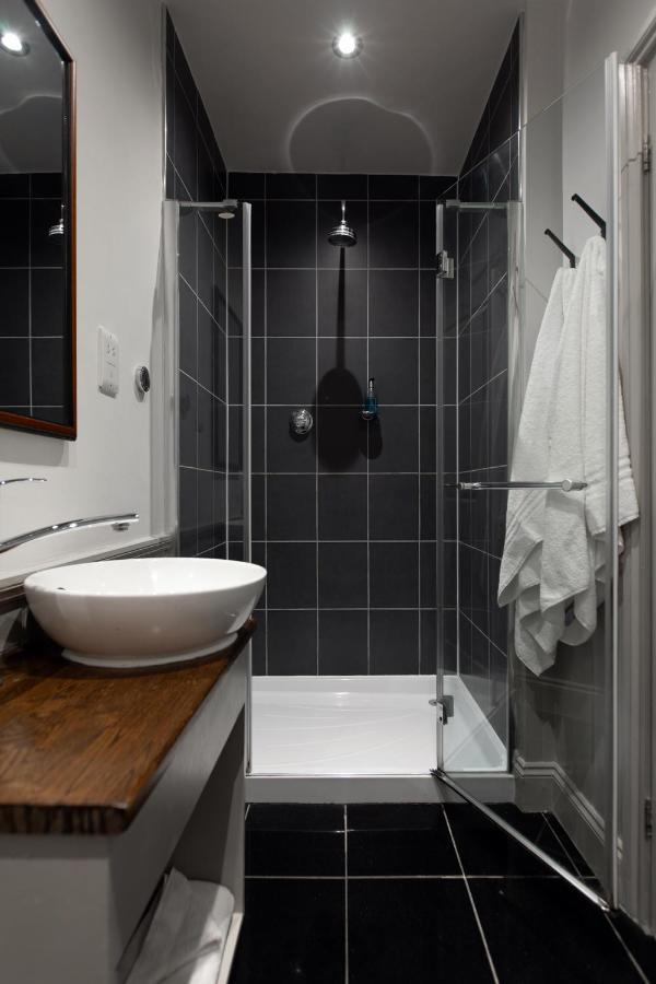 The Carpenters Arms Hotell Tonbridge Exteriör bild